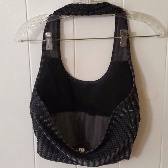 Fashion Brand Company Steel Textures Velvet Halter Top - Size L/XL - Picture 2 of 3